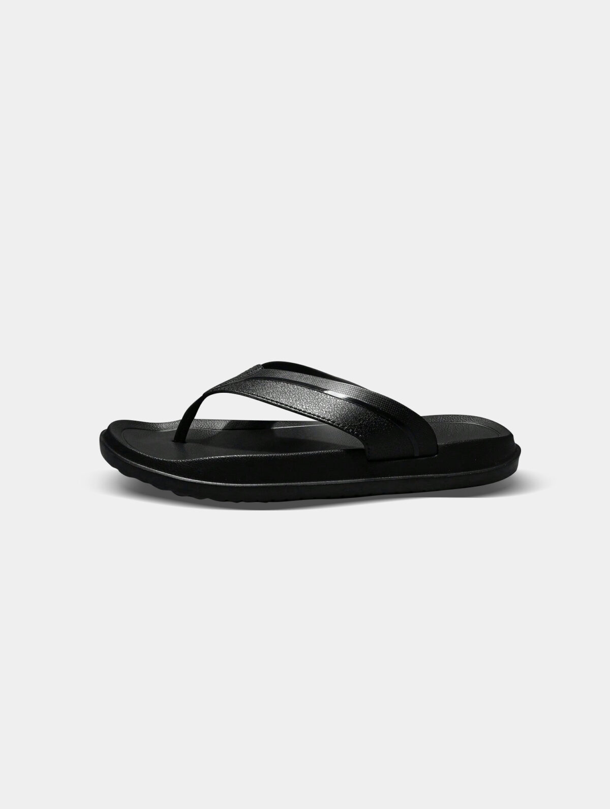 Men's Black Casual Flip Flops - Lightweight Beach Slides - Image 2